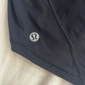 Lululemon High Neck loose fit running tack with back vent slit black Size 6